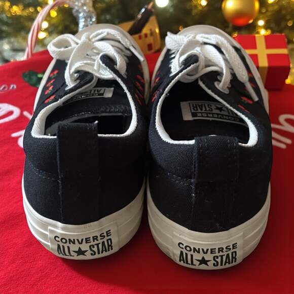 Converse Chuck Taylor All Star Lift Platform Low Canvas Sneakers with Cherry - Picture 4 of 6